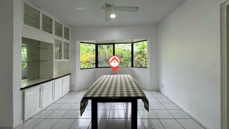 Lagoon-front Family Rental