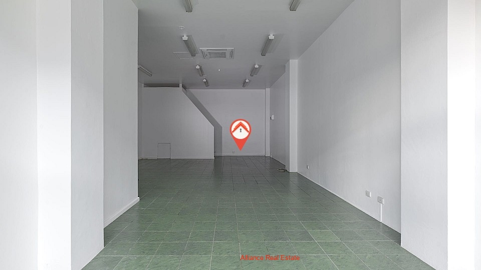 CBD Shop Prime Location