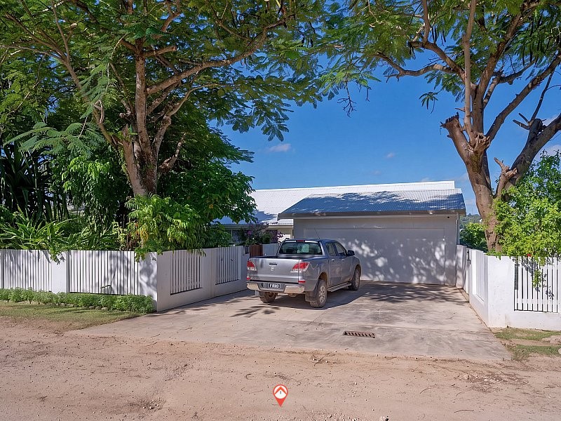 Malapoa 3BR with View, photo 1 of 4